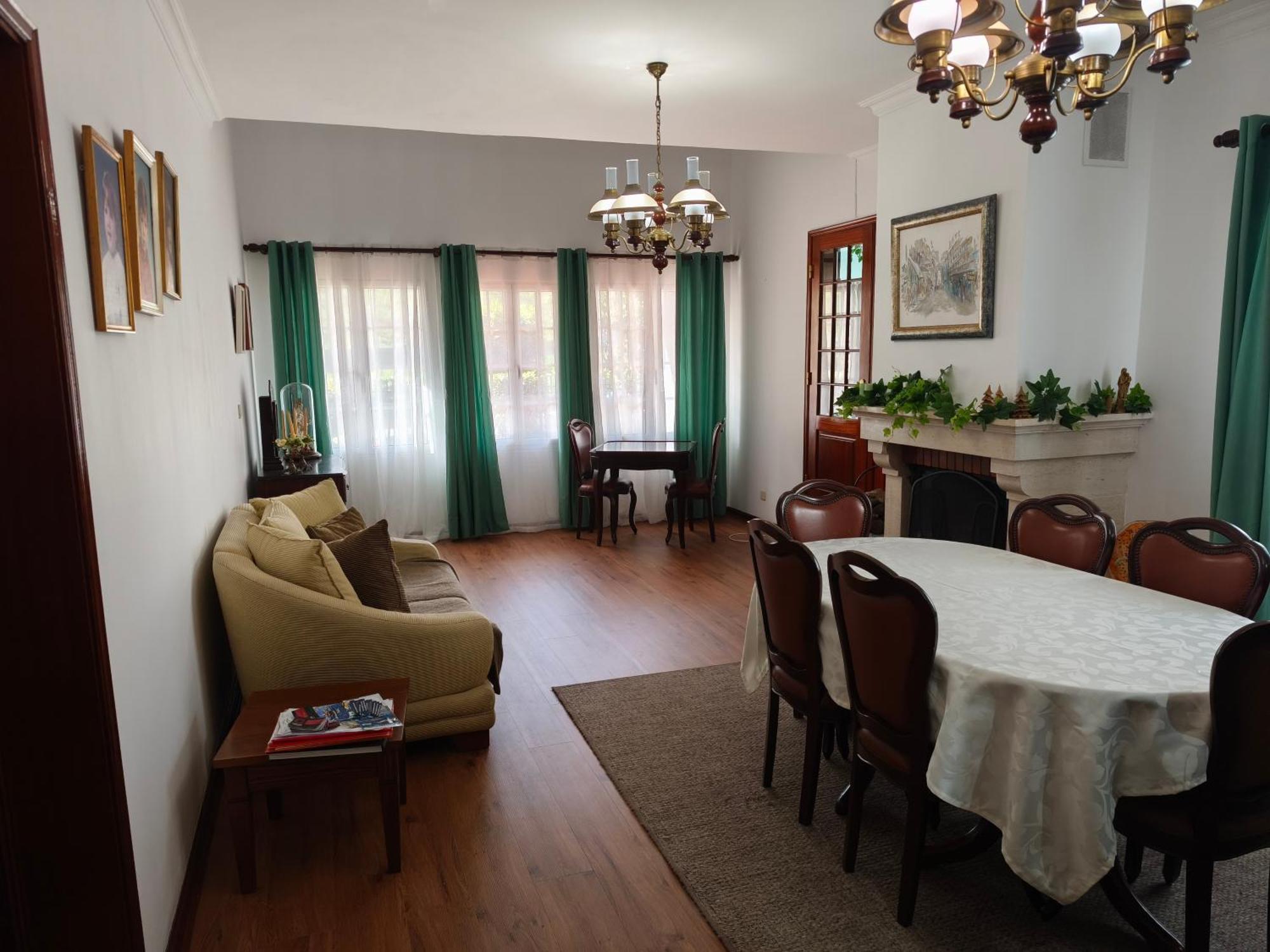 Gorgeous House Apartment ปอนตาเดลกาดา ภายนอก รูปภาพ